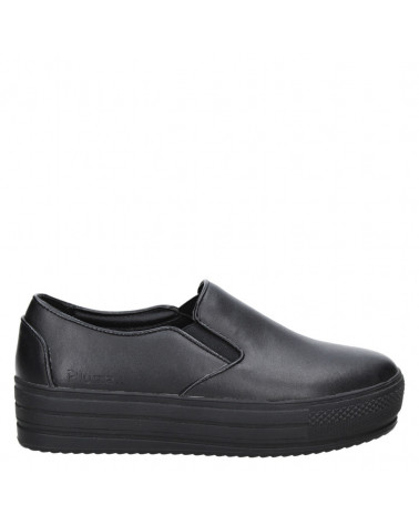 Elegante zapato colegial negro de cuero para niña, ideal para uso diario.