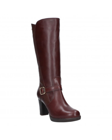 Bota de cuero café para mujer con taco bloque de 8.5 cm, estilo casual elegante.