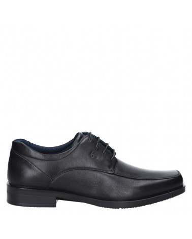 Zapato de cuero negro para hombre estilo vestir, punta cuadrada y taco plano.