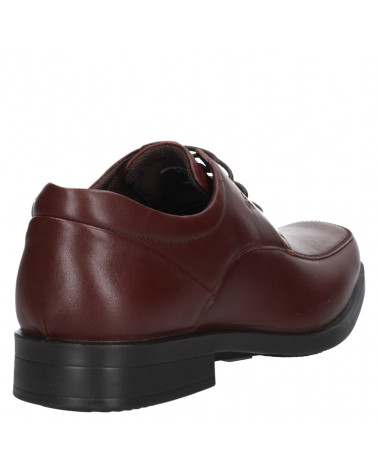 Zapato de cuero café para hombre, protección extra con piezas interiores preformadas.