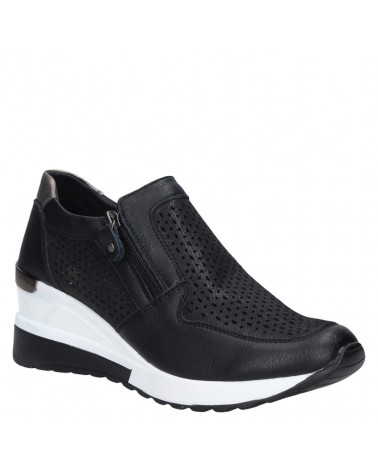 Calzado femenino de cuero negro, diseño moderno y estiloso, ideal para uso diario.