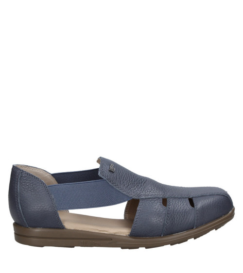 Sandalia de cuero azul con punta redonda, diseño cómodo y ligero.