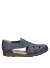 Sandalia azul de cuero para mujer, estilo casual, taco plano de 2 cm.