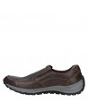 Mocasín de cuero marrón, diseño casual y moderno, sin cordones, adecuado para ocasiones informales y cómodas.