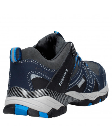 Calzado de seguridad azul para hombre, estilo outdoor, combina con jeans y ropa casual para un look relajado.