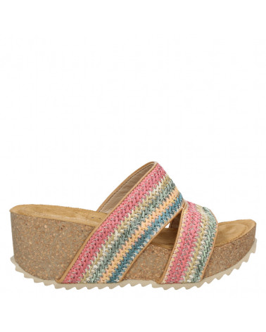 Sandalia de mujer multicolor, sintética, con diseño versátil y cómodo.