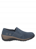 zapatilla azul de mujer en cuero y textil, ideal para actividades diarias por su comodidad y resistencia.