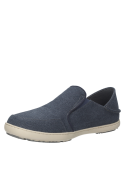 Zapato azul sin cordones, estilo casual chic para hombre, combina con ropa informal como jeans o bermudas.