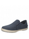 Zapato azul sin cordones, estilo casual chic para hombre, combina con ropa informal como jeans o bermudas.