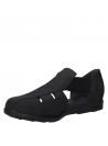 Sandalia plana de cuero negro para mujer, estilo casual, punta redonda.