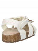 Sandalia plana para niña, color blanco, sintética, diseñada para aventuras y comodidad diaria.