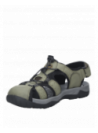 Sandalia verde para hombre, estilo casual, diseño resistente y cómodo para el verano.