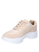 Zapatilla beige de cuero/sintético casual para mujer, diseño moderno y juvenil.