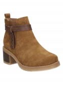 Zapato taupe Dakota F655, versátil para combinar en tendencias de moda femenina.