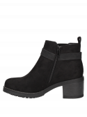 Botín femenino negro, textil/sintético, punta redonda, ideal para outfits a la moda.